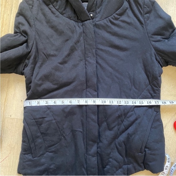 BCBGMaxAria padded quilt light jacket - Picture 12 of 13